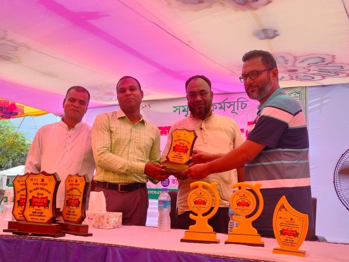 Award ceremony 1.jpg